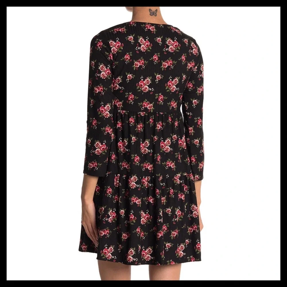 KENEDIK Floral Tiered Ruffle Rib Knit Dress - Picture 3 of 7